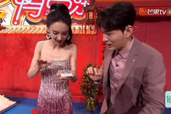 湖南元宵晚會：張小斐用力過猛，金晨瘦出青筋，baby假唱&OpenCurlyDoubleQuote;露餡&rdquo;