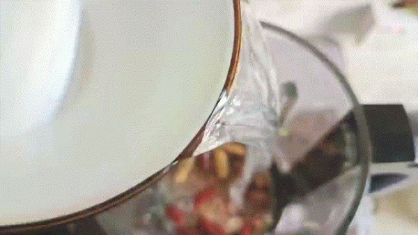 入秋後坐月子，記得喝一碗“氣血羹”，營養滋潤，助力度過苦日子