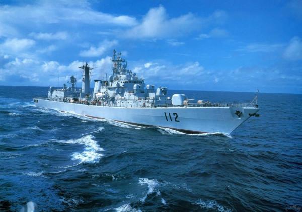 2001年南海撞機時中國海空裝備如此落後 空軍二代機 艦艇靠火炮防空 2001年南海撞機時中國海空裝備如此落後 空軍二代機 艦艇靠火炮防空