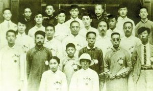 鄧穎超談周恩來&OpenCurlyDoubleQuote;初戀&rdquo;&comma;要是當年周恩來不堅持獨身&comma;他們倆最般配