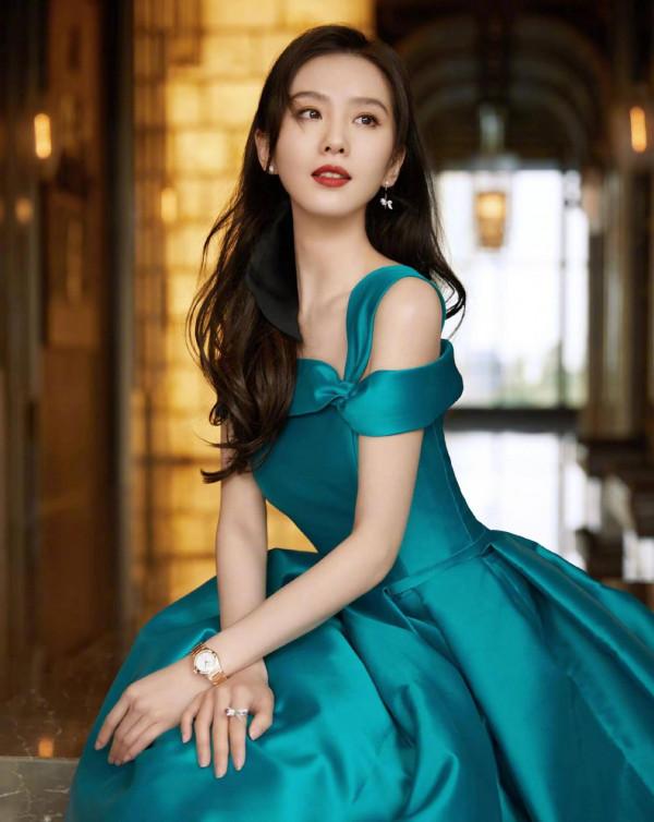 非富即貴，滿門大人物，京圈娛二代背景有多強，關曉彤都排不上