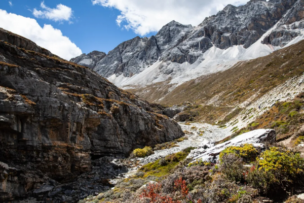 川西環線之旅 - 稻城三神山，世界級的雪山