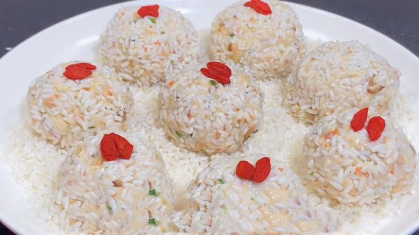 秋日忌寒涼,多吃3紅3白,少吃2綠,潤肺去秋燥,一家老小身體棒 秋日忌寒涼,多吃3紅3白,少吃2綠,潤肺去秋燥,一家老小身體棒