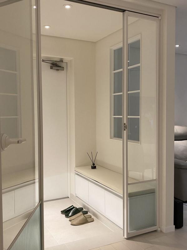 90㎡二手房非常簡單，跟奢華不沾邊，&OpenCurlyDoubleQuote;封閉式玄關&rdquo;被誇裝修模板