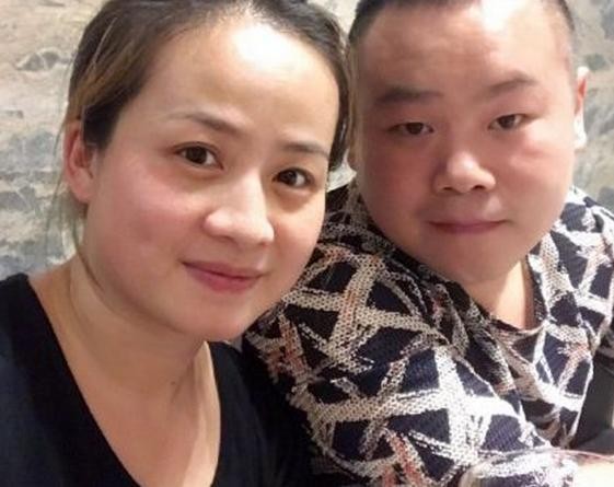 岳雲鵬：給5個姐姐買車買房，把普通妻子當寶，弟弟卻在農村種地