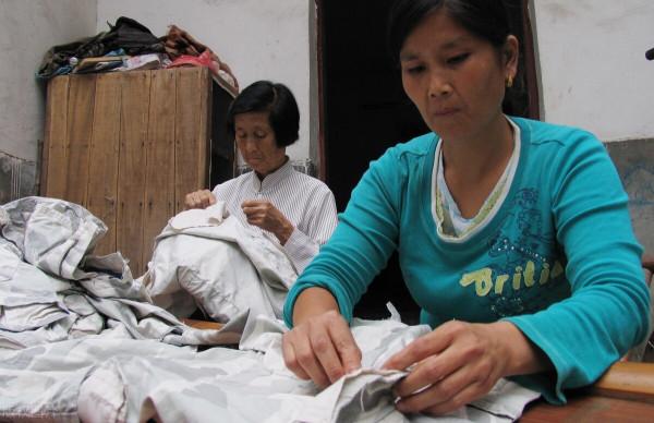 94歲患病老人身上的於傷，誰之過？女兒們查明的真相是這樣的