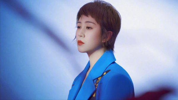 十多部電影角逐賀歲檔,能突圍的並不多,我只看好其中三部 十多部電影角逐賀歲檔,能突圍的並不多,我只看好其中三部