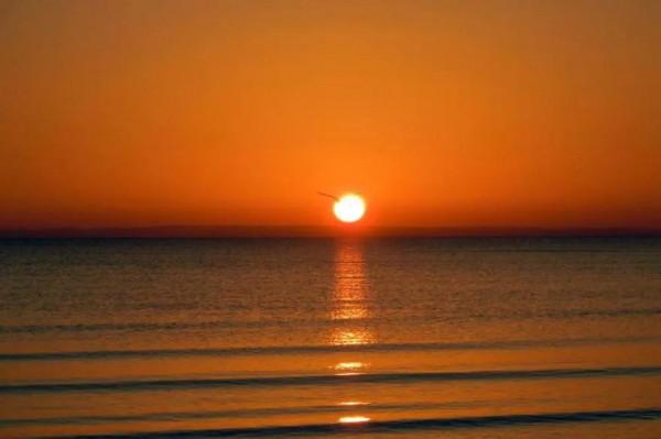 分享圖片：落日美景，令人震撼