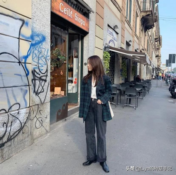 你穿大衣 + 短靴 = 洋氣爆了