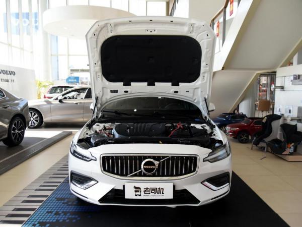 安全舒適豪華旅行車,大空間原裝進口效能之選,實拍沃爾沃V60 安全舒適豪華旅行車,大空間原裝進口效能之選,實拍沃爾沃V60