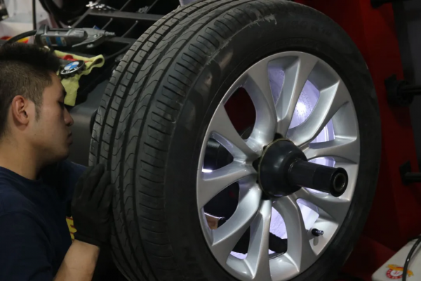 怪獸修車:翻新“車況極差”的二手寶馬X5,見證";美女一手車";復活 怪獸修車:翻新“車況極差”的二手寶馬X5,見證";美女一手車";復活