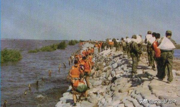 1995年，範長龍主政第16集團軍，他的搭檔是誰？