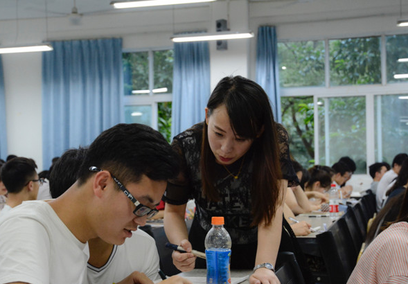 部分大學生將迎來壞訊息，可能無法畢業，大學四年也許讀了個寂寞