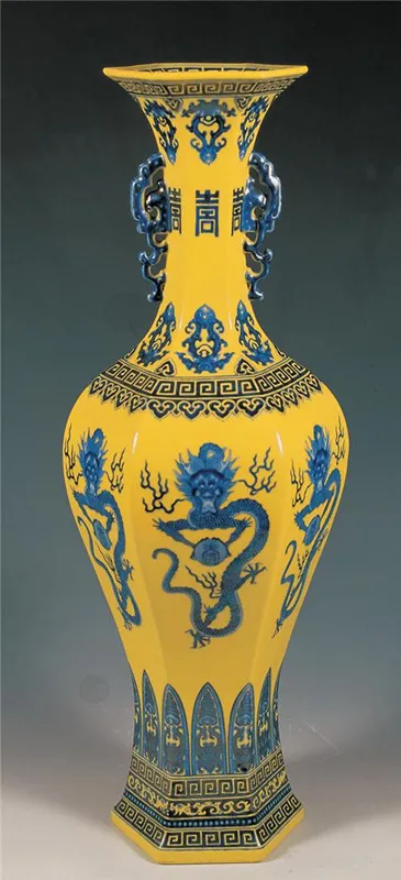 你收到一封來自皇帝的生日趴邀請函 你收到一封來自皇帝的生日趴邀請函