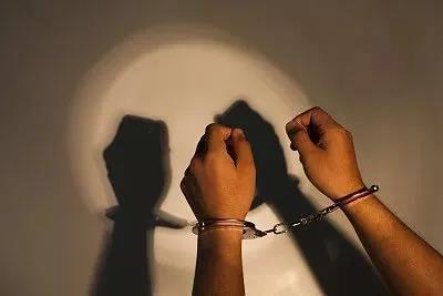 一“字”千金，還是一“諾”千金？