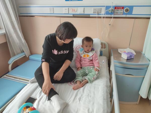 一場感冒,讓小“漢堡”變懂事了 一場感冒,讓小“漢堡”變懂事了