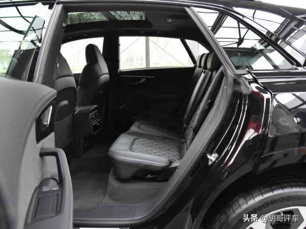 Q5不豪橫?A6L不夠寬敞?試試它吧,實拍奧迪Q8 Q5不豪橫?A6L不夠寬敞?試試它吧,實拍奧迪Q8