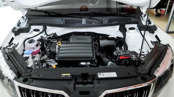 尺寸和繽智差不多大，動力依舊很弱的新款柯米克還值得買？