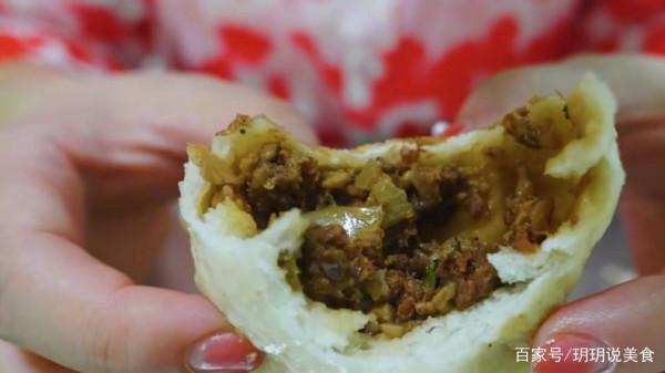 山東大叔30年只賣一種小吃，1.5元一個皮脆餡大，日賣上萬沒問題