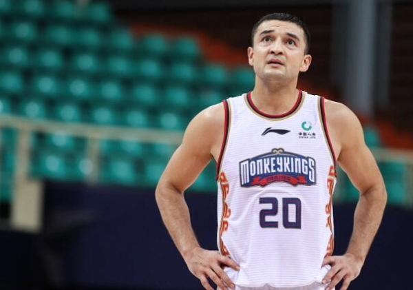 1勝12負,為了省錢簽約野球外援?這麼輸下去,霍楠也無可奈何啊 1勝12負,為了省錢簽約野球外援?這麼輸下去,霍楠也無可奈何啊