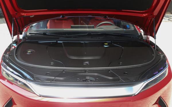 為中國轎車的明天而戰！這些高顏值的國產家轎，你最看好哪臺？