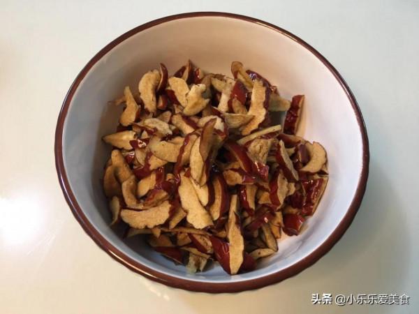 天冷了，我家最愛吃這道早餐，上鍋蒸一蒸，營養又滋補，老少皆宜