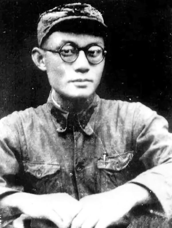 從出生就入獄,8年牢獄生活從未嘗過糖果的味道,犧牲前身中數刀 從出生就入獄,8年牢獄生活從未嘗過糖果的味道,犧牲前身中數刀