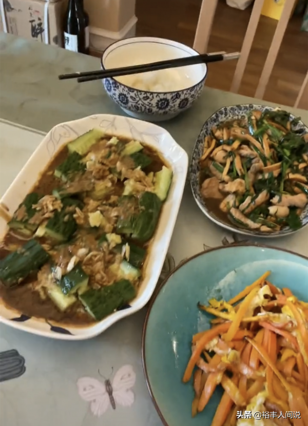 李立群隔離生活遭臺媒“嘲笑”！真實情況：有肉有菜還有酒和香菸