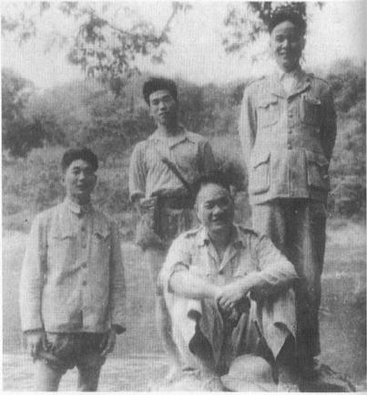 1950年，胡志明到中國搬救兵，主席問他要多少兵，胡：我只要陳賡