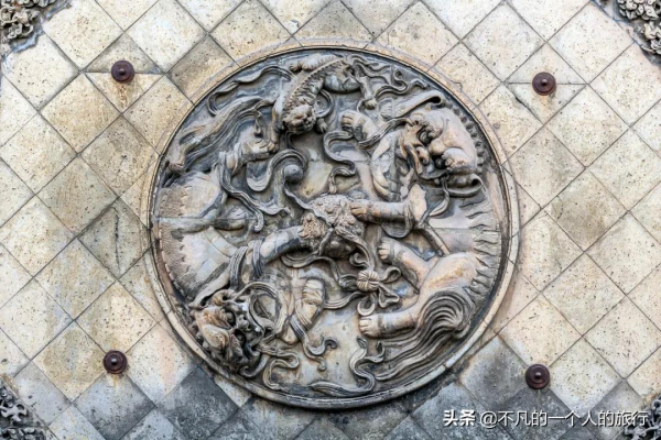 中國最大私人豪宅，歷經300年建成，比故宮大10萬㎡，處處是珍寶