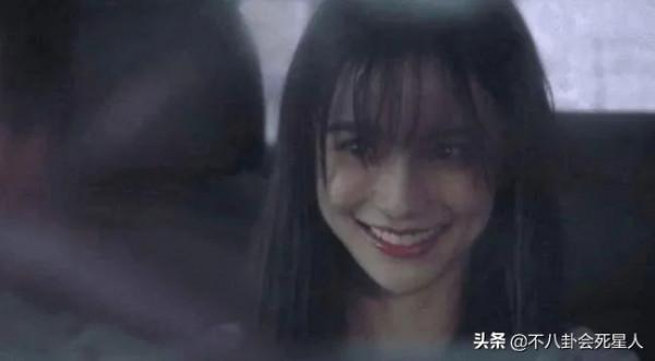 被“齊劉海”坑過的女星們,明明是美豔大氣,有劉海就成土氣小妹 被“齊劉海”坑過的女星們,明明是美豔大氣,有劉海就成土氣小妹