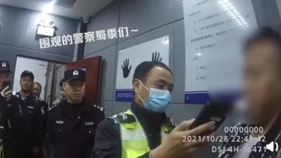 海底撈將關停300家門店：苦果只能自己咽！【三分鐘法治新聞全知道】