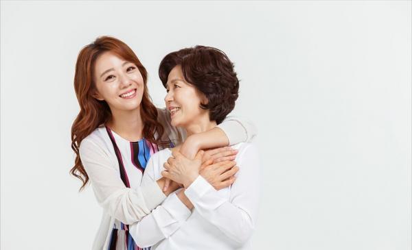 81歲奶奶的智慧養老：不去養老院，也不僱保姆，而是請兒媳照顧我