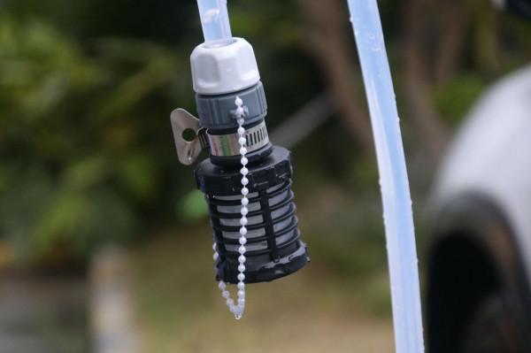 四年未使用的廚房,大掃除用掃地機真的不如用洗車機!又快又猛 四年未使用的廚房,大掃除用掃地機真的不如用洗車機!又快又猛