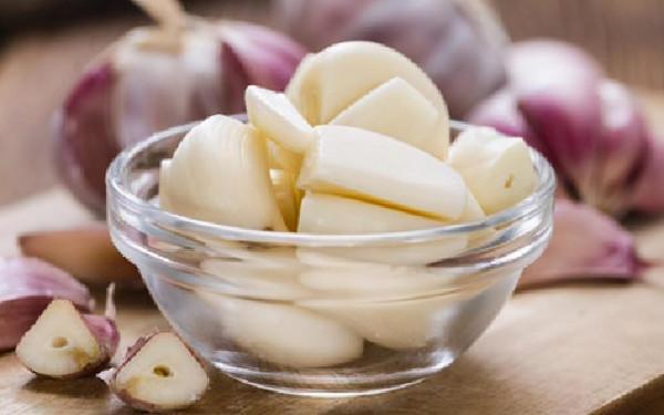 同樣是大蒜，“紫皮”和“白皮”區別挺大，學會再買不吃虧