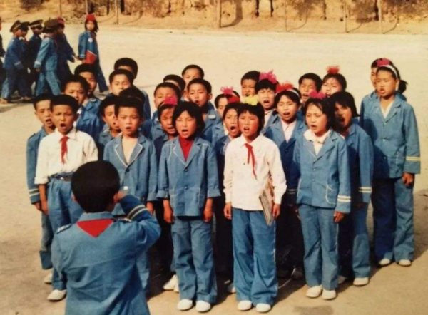 中國70後，到底經歷了什麼，為何會被稱為&OpenCurlyDoubleQuote;最苦的一代人&rdquo;？