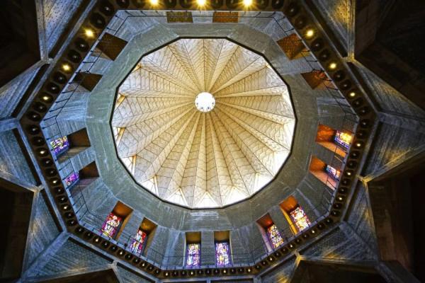 世界若有十分美，九分便在耶路撒冷