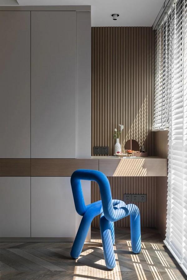 140㎡現代極簡，沒有繁雜的設計，樸素的元素，營造低調高階感