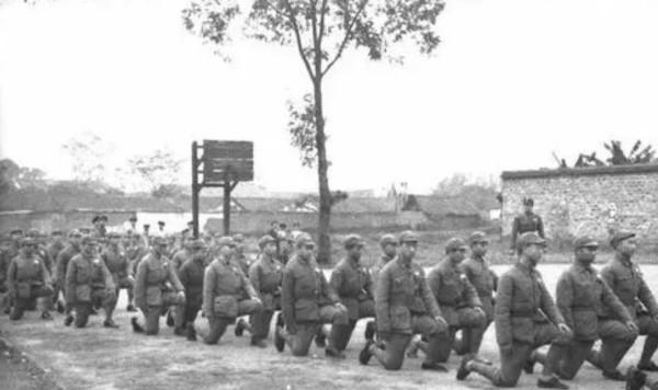 十萬學生十萬軍，西南聯大抗日記：不止有知識，更有熱血豪情