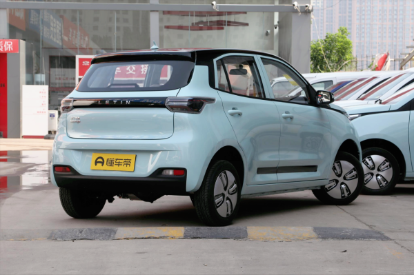 雷丁芒果：續航130km，每公里不到1毛，2.98萬買來代步合適嗎