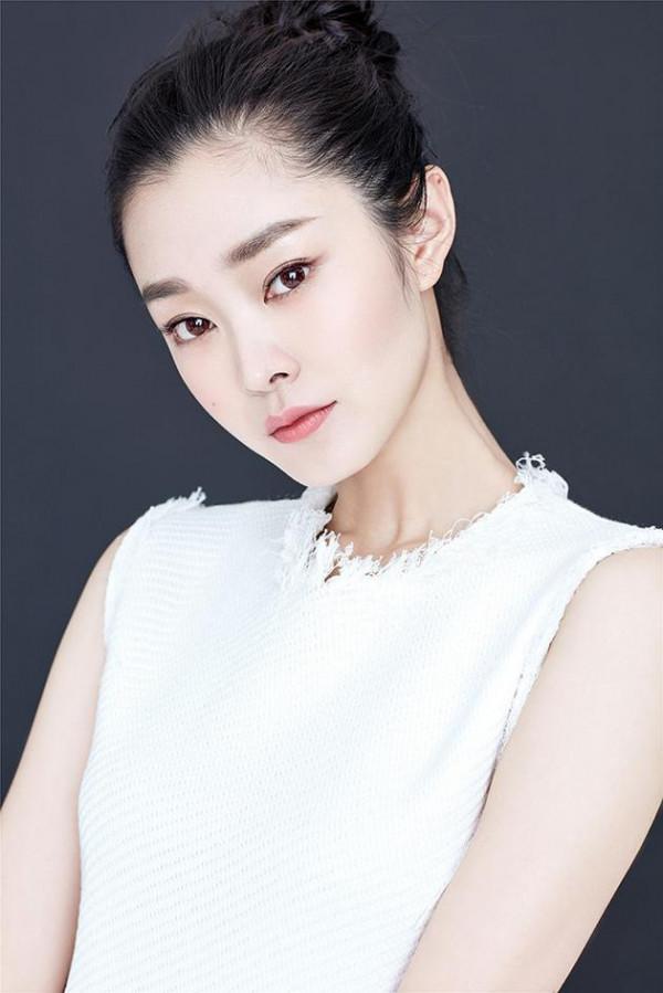 湖北盛產美人,10位鄂籍女明星,各個盤正條順,美豔絕倫不可方物 湖北盛產美人,10位鄂籍女明星,各個盤正條順,美豔絕倫不可方物