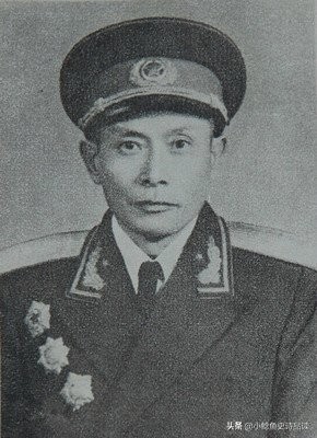 黃埔軍校出身開國將帥中獲元帥大將上將中將少將軍銜人數與名錄