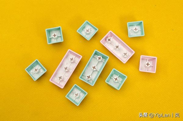 宛若夏日裡那杯冰飲，吉利鴨Ducky9108芝芝桃桃鍵盤開箱