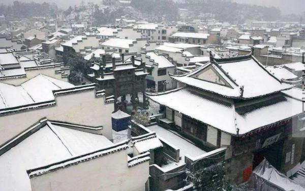 從奴隸到國君，渤海王高季興獨乘扁舟在驚濤駭浪的亂世中求存