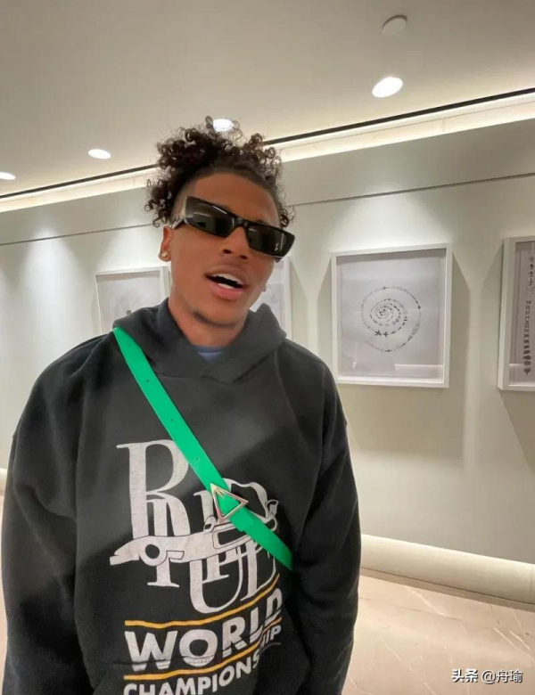 NBA晚報：預測籃網至少一冠，濃眉考神激情對唱，阿黛爾官宣戀情