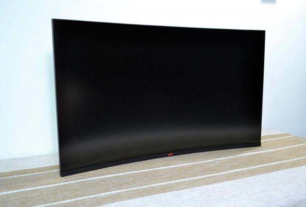 顯示器真香系列：HKC SG32QC，144Hz高刷+1500R曲率，親測它的魅力