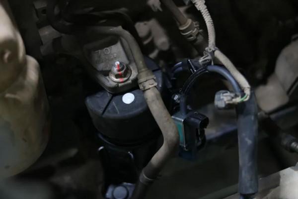 怪獸修車：翻新一輛“破爛不堪”的吉普指南者，滿血復活變新車