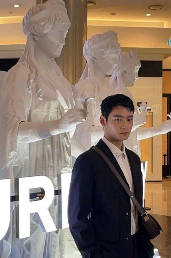 韓國男明星都難逃發福命運?李鍾碩從S變XL,吳世勳直接成糙漢 韓國男明星都難逃發福命運?李鍾碩從S變XL,吳世勳直接成糙漢