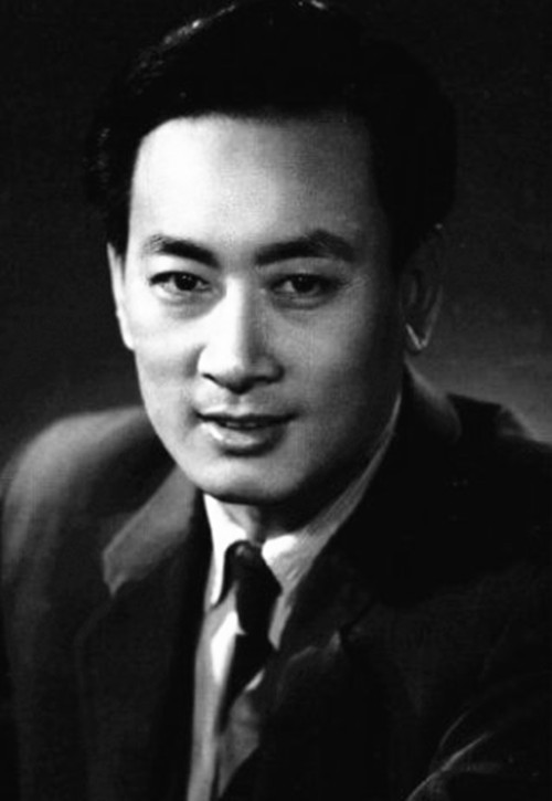 著名演員龐學勤：一代人的男神，一句承諾，照顧精神病妻子一生