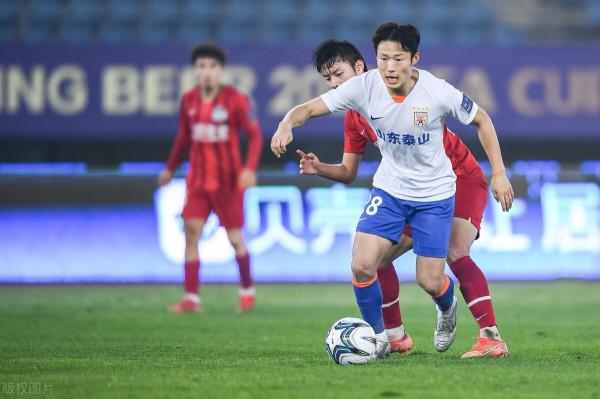 一聲嘆息!廣州隊下午訓練只為省電費 4年前泰山及時收手太明智 一聲嘆息!廣州隊下午訓練只為省電費 4年前泰山及時收手太明智